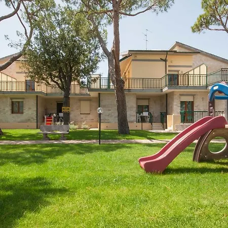 Aparthotel Family Apartments Le Villette - Futura Cav