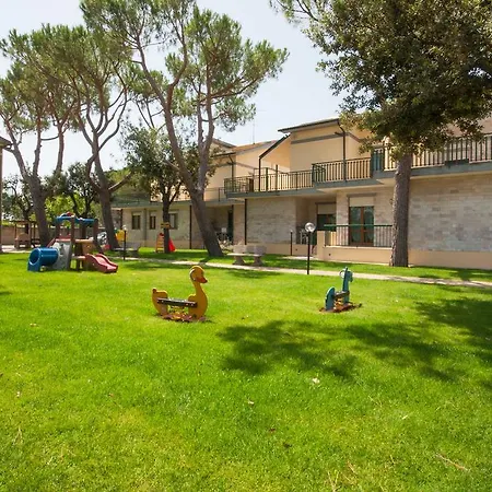 Family Apartments Le Villette - Futura Cav Follonica