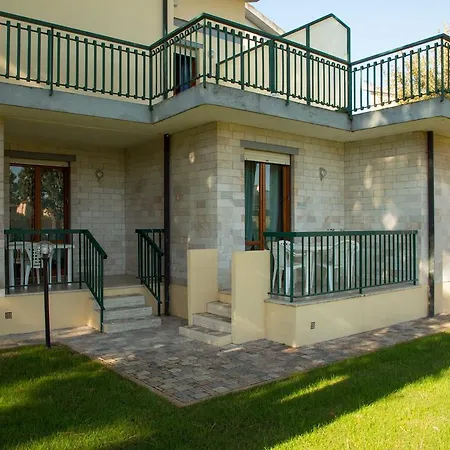 Aparthotel Family Apartments Le Villette - Futura Cav Follonica