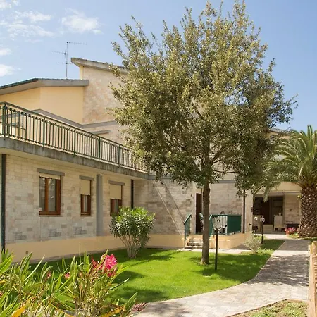 Aparthotel Family Apartments Le Villette - Futura Cav Follonica