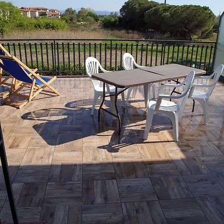 Family Apartments Le Villette - Futura Cav Aparthotel Follonica